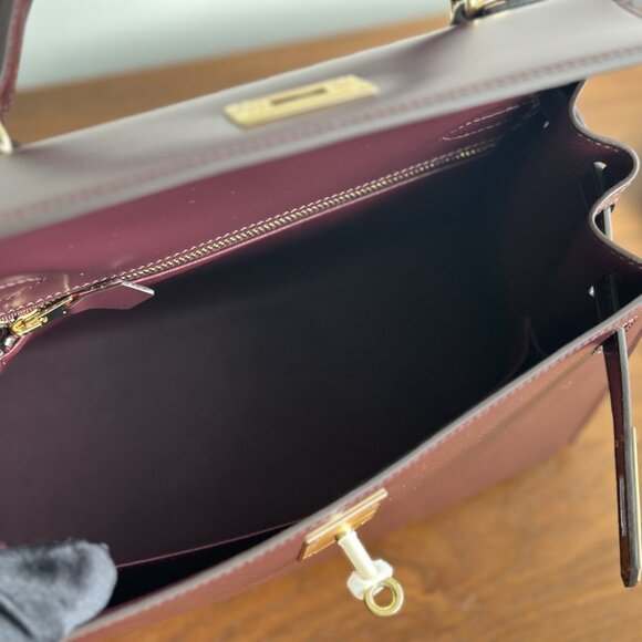 LUXE LEATHER! Burgundy Kelly Style Top Handle Bag - Shoulder & Crossbody Strap! - Picture 5 of 10